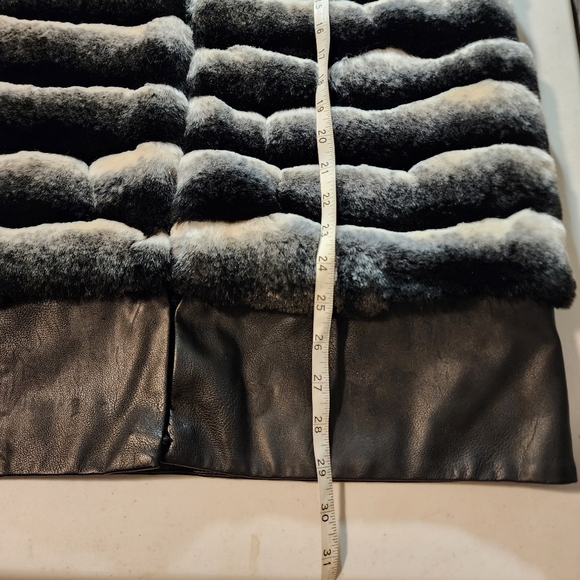 Michael Kors Faux Fur Vest - Picture 5 of 6